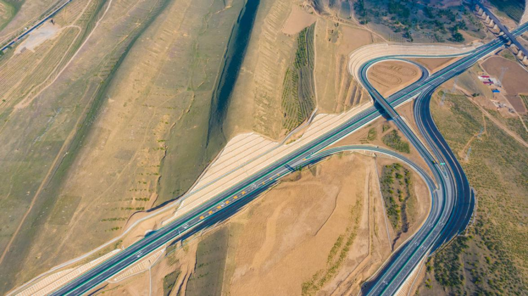 甘肃省甜水堡（甘宁界）经庆城至永和（甘陕界）公路（TLSJ1合同段）