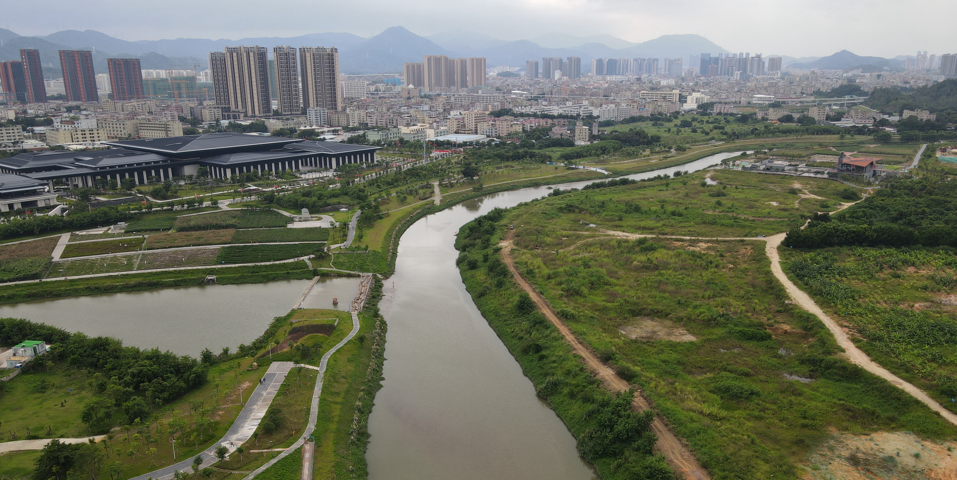深圳坪山河干流综合宗旨项目.JPG 深圳坪山河干流综合宗旨项目.JPG